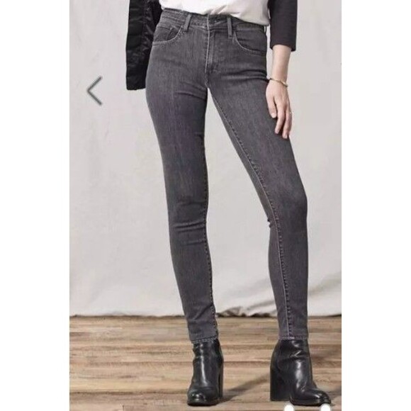 Denizen Levis Size 30X32 Women’s Curvy Skinny Black Jeans Dark Wash Low Rise - Picture 1 of 13